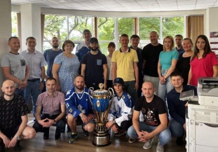 "Сокіл" визнано чемпіоном України з хокею в сезоні 2021/22